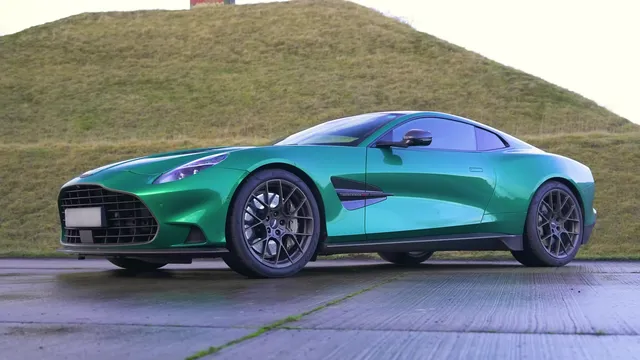Is the Aston V12 Vanquish a true Ferrari KILLER?